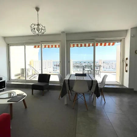 Apartamento - Beau T2 Avec Grande Terrasse Vue Port - Fr-1-420-158 *